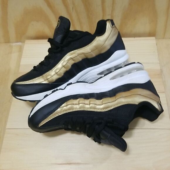Nike Air Max 95 GS OG Black Metallic Gold Mens 7, Wmn's 8.5 - Picture 3 of 10